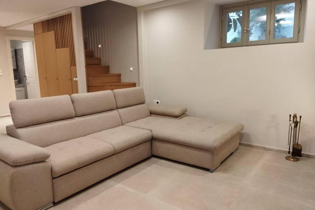 Afroditis'S & Makis'S Apartment 2 Леонидион Экстерьер фото